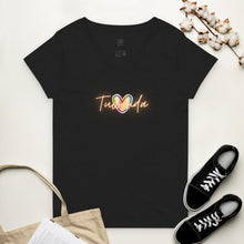 Load image into Gallery viewer, Heart Tuwonda V-Neck